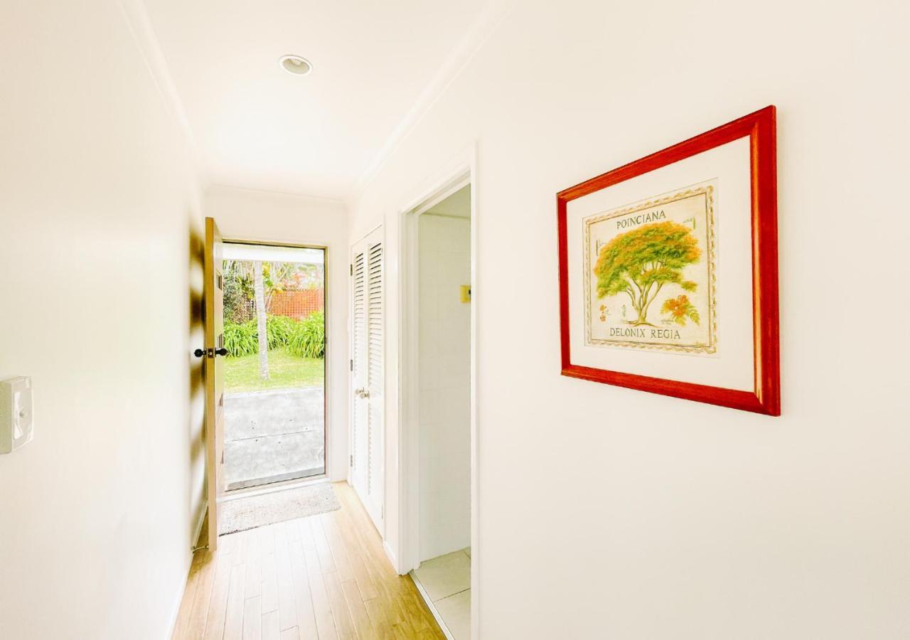 Poinciana Cottages Бернт Пайн Екстериор снимка